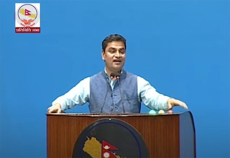 प्रदीप पौडेलको प्रश्न : ट्रायल दिएको वर्ष दिनसम्म लाइसेन्स किन आउँदैन ?