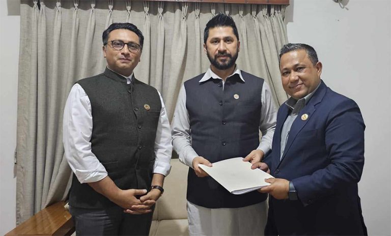रास्वपाबाट राजदूत छान्ने जिम्मा स्वर्णिम र शिशिरलाई