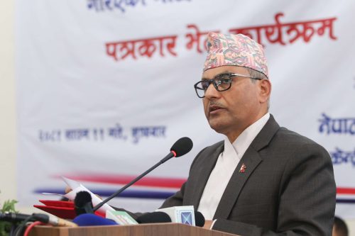 चोट लागेको अर्थतन्त्रलाई मौद्रिक नीतिको मलम