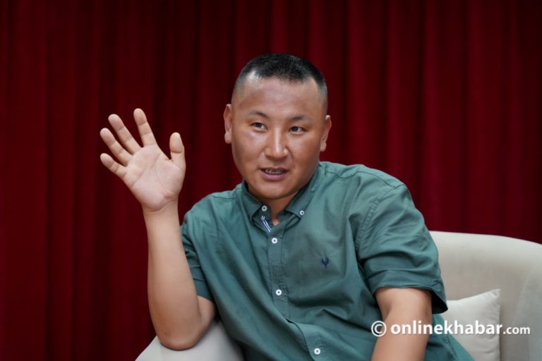 ‘आरोहणको रोयल्टीले सगरमाथाको सरसफाइ धान्न मुस्किल छ’