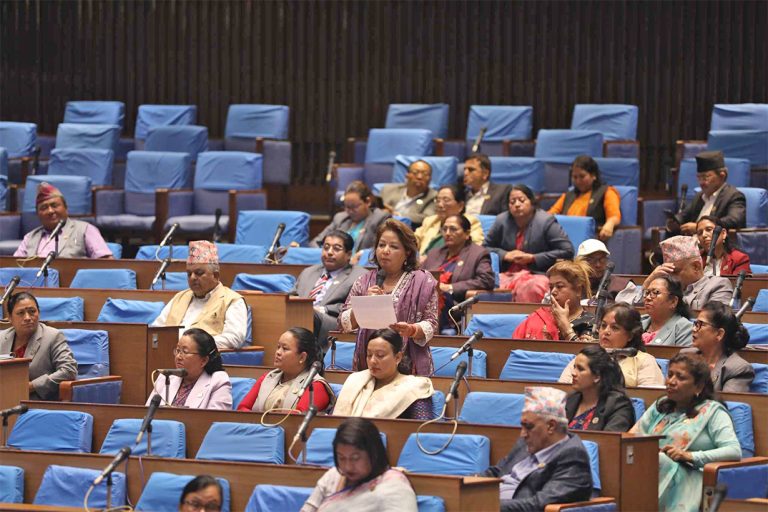 बाढीबाट जोगाउन खोला छेउमा घर बनाउन रोक लगाउनुपर्छ : आरजु देउवा