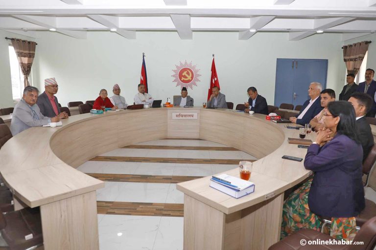 एमालेको सचिवालय बैठक सुरू