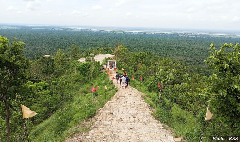 सरकारले राष्ट्रपति चुरे तराई मधेश संरक्षण परियोजना पुनर्संरचना गर्न किन खोज्यो ?