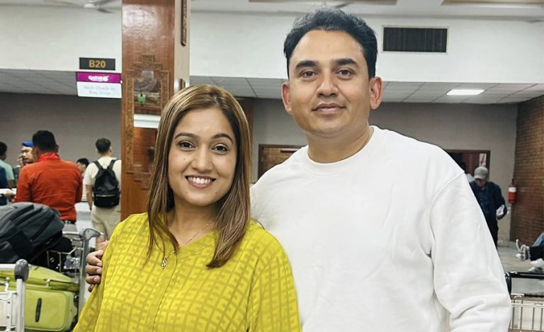 धुर्मुस-सुन्तलीले युरोपका नेपालीलाई हँसाउने, फिनल्याण्डबाट ‘कमेडी टुर’