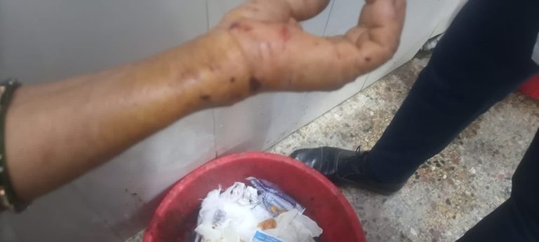 मोरङको बेलबारीमा एउटै कुकुरले ९ जनालाई टोक्यो