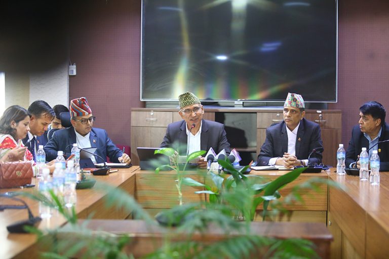 खस्किएको मनोबल उकास्न निजी क्षेत्रको माग