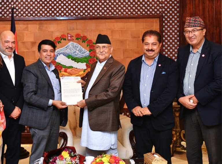 निर्माण व्यवसायीको भुक्तानी र ट्रंकलाइन विवाद सुल्झाउन प्रधानमन्त्रीलाई महासंघको आग्रह