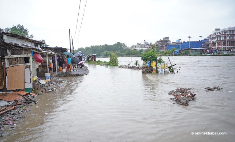 नागार्जुनमा एक जनाको मृत्यु, भक्तपुरमा १८ टहरा डुबानमा