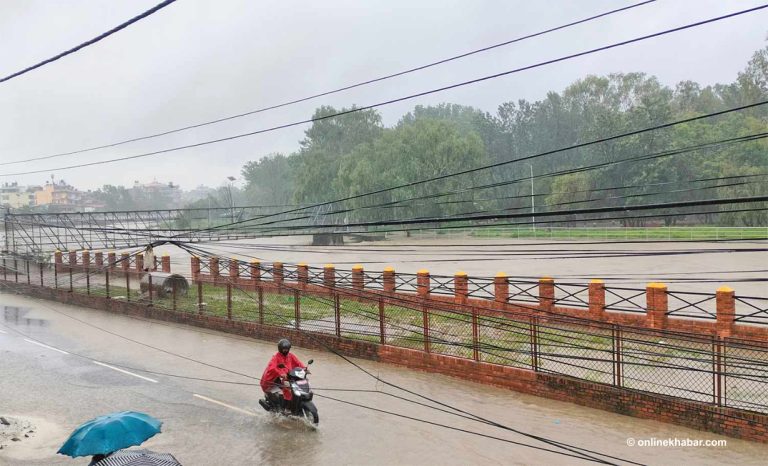 बाढीका कारण वाग्मती करिडोरका सडक डुबानमा
