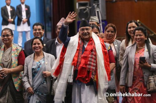 सम्हालिएका प्रधानमन्त्री ओली