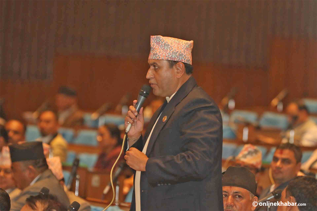 सरकारले शिक्षकलाई विद्यालय फर्काउने वातावरण बनाओस् : सांसद खतिवडा