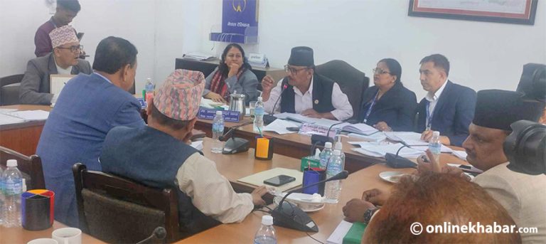 स्थानीय तहबाट विद्यालय शिक्षा खोस्ने बहस