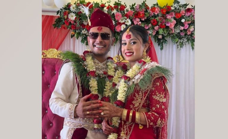 बलेले गरे स्नेहासँग मागी विवाह