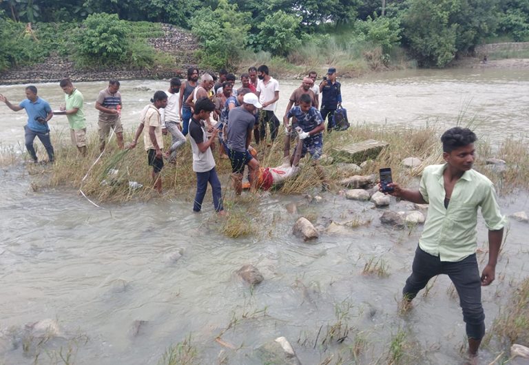 रौतहटको झाँझखोलामा पुरुषको शव फेला