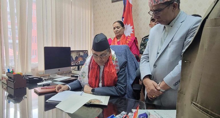 भौतिक मन्त्रीको पहिलो निर्णय : राष्ट्रिय यातायात नीति मन्त्रिपरिषद् पठाउने