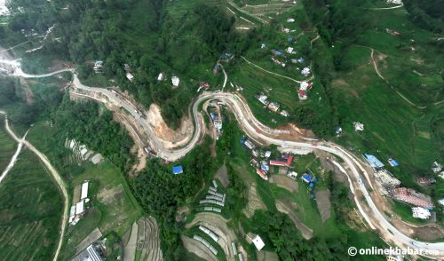 वर्षासँगै सूर्यविनायक–साँगा सडक एकतर्फी सञ्चालन