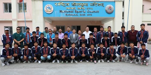 दुई उमेर समूहको प्रतियोगिता खेल्न ह्यान्डबल टोली भारत जाने