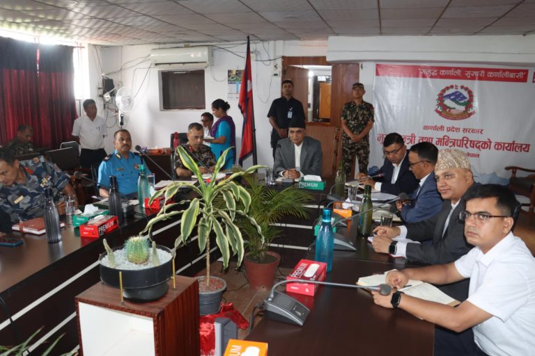 विपद्‌बारे मुख्यमन्त्री कँडेलले गरे सुरक्षा निकायसँग छलफल