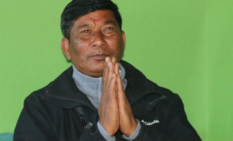 सुदूरपश्चिममा नाउपाका बहुमत सांसदले खुशीरामलाई बनाए दलको नेता, घनश्याम हटाइए