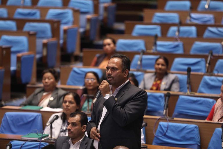 वीपी राजमार्ग पुनर्निर्माणमा सरकार उदासीन बन्यो : माओवादी सांसद दाहाल