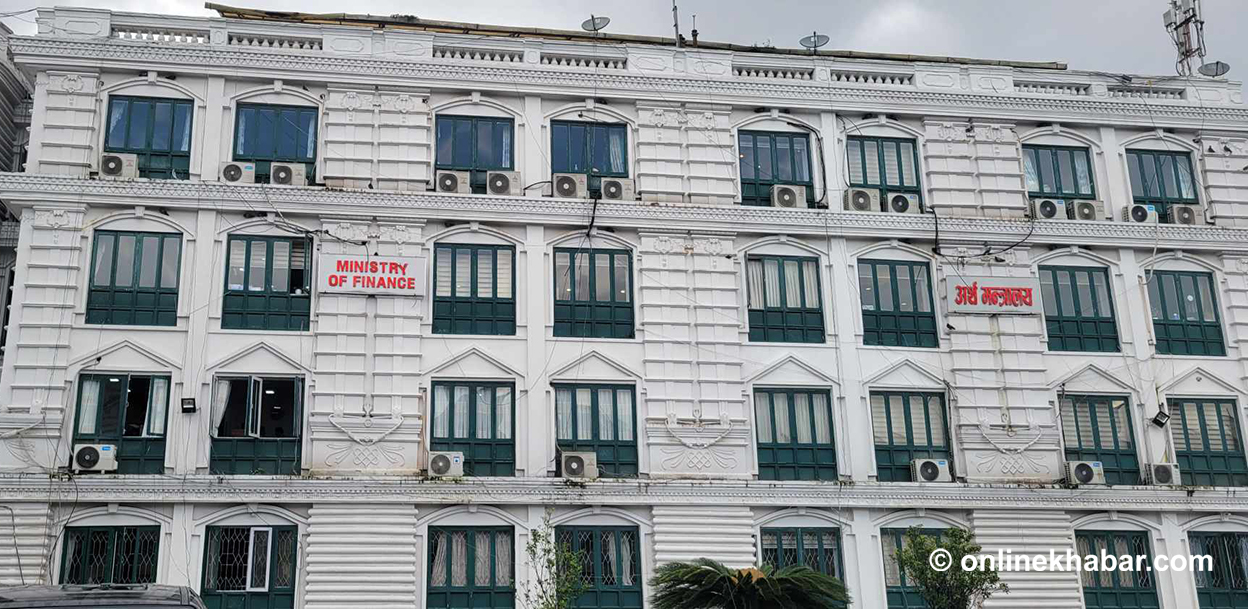 बजेट भाषण कार्यान्वयनमा संघीय मन्त्रालयहरू कमजोर, नतिजा औसत