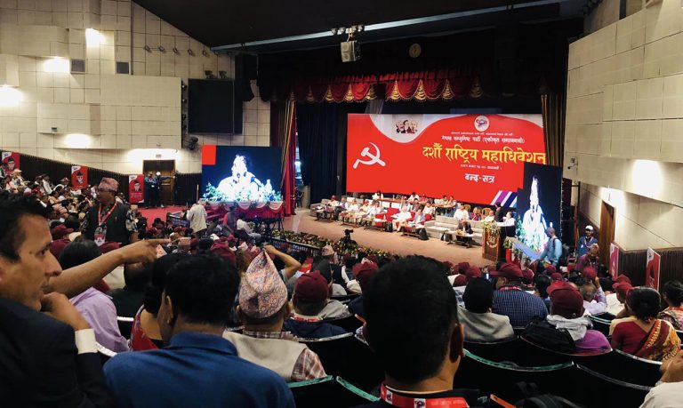 आफू नभएपछि माधवलाई नेता स्वीकारेका झलनाथ