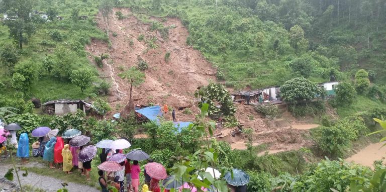 तनहुँमा पहिरोले पुरिएका थप २ जनाको शव भेटियो