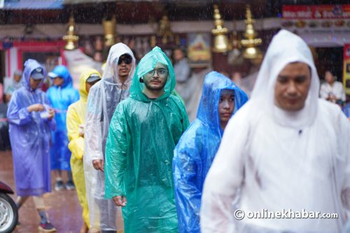 झरीमा रूझ्दै पाटनमा मतयाः यात्रा (तस्वीरहरू)