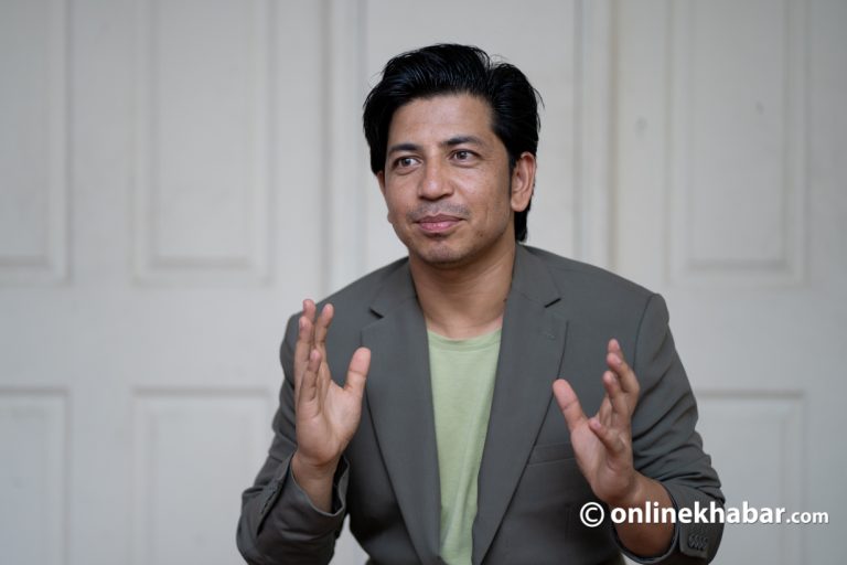 ‘पूर्णबहादुरको सारंगी’बारे प्रकाश सपुत : सिर्जना निर्माता वा कलाकारको दम्भले चल्दैन