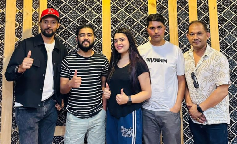 समीक्षा र निशानले गाए ‘ज्वाइँसाब’को गीत