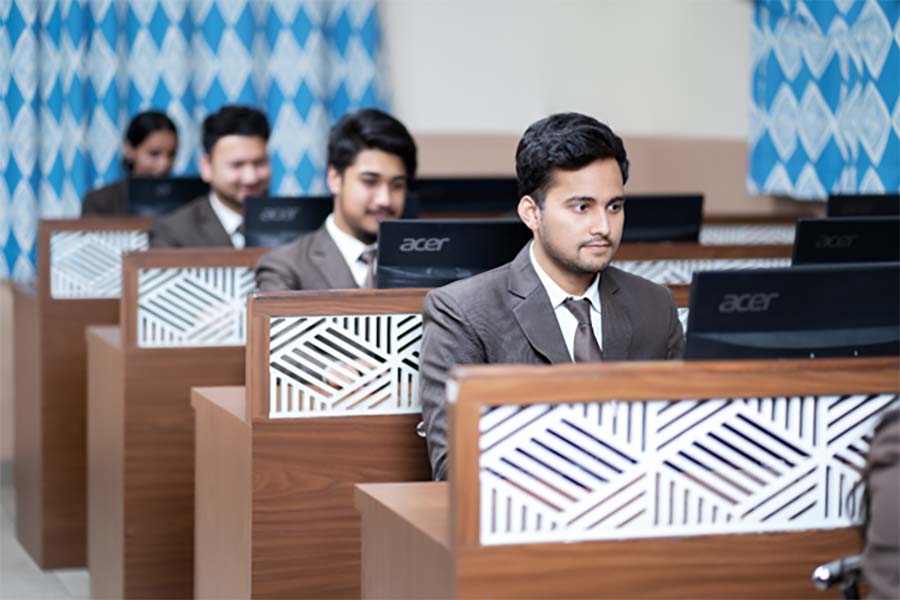 डीएभीले विश्वबजारमा प्रतिस्पर्धा गर्न सक्ने जनशक्ति उत्पादन गरिरहेको छ डीएभीले विश्वबजारमा प्रतिस्पर्धा गर्न सक्ने जनशक्ति उत्पादन गरिरहेको छ