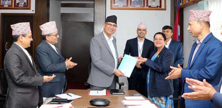 लघुवित्त संस्था बाहेकले लघुवित्त कारोबार गर्न नपाउने व्यवस्था सिफारिस