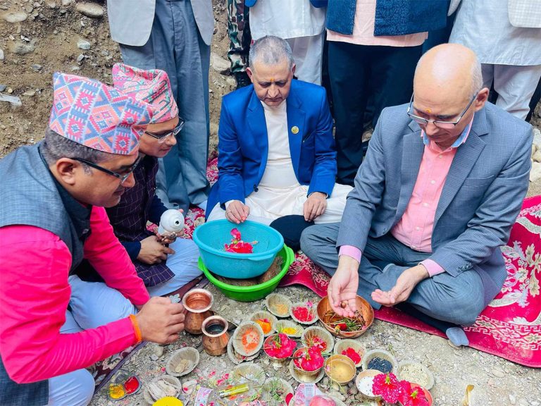 १२ सय शय्याको लुम्बिनी प्रादेशिक अस्पतालको भवन शिलान्यास