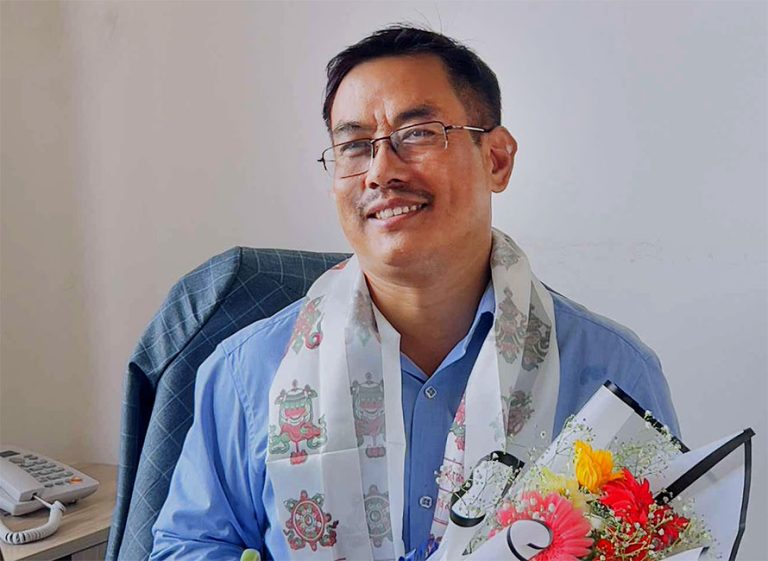 रेडियो नेपालको कार्यकारी निर्देशकमा अमरध्वज लामा नियुक्त
