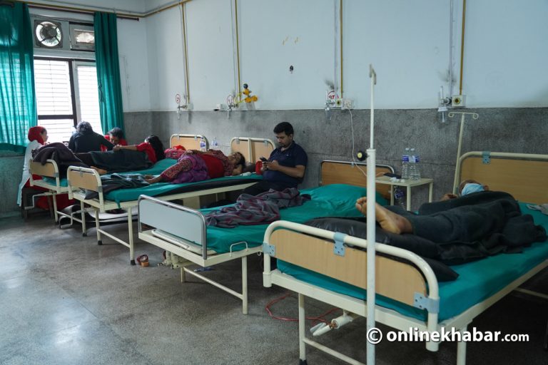 एक सातामा ४१३ जनामा डेंगु संक्रमण, मृत्यु हुने संख्या ४ पुग्यो