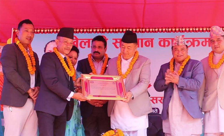 बागमती सरकारले पलेशालाई दियो १० लाख, एरिकालाई ५ लाख