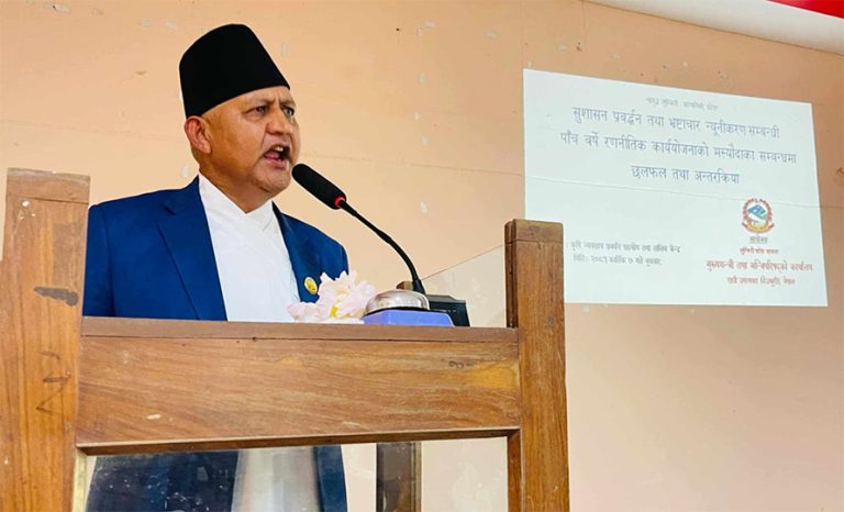 व्यक्तिगत निम्तो मान्न सरकारी गाडी प्रयोग नगरौँ : मुख्यमन्त्री आचार्य