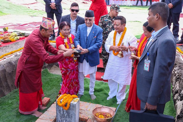 एमाले मुख्यालय शिलान्यासले हल्लिएको सुशासनको जग