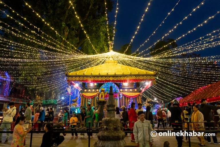 मैतीदेवी मन्दिरमा लक्ष्मीपूजाको उल्लास (तस्वीरहरु)