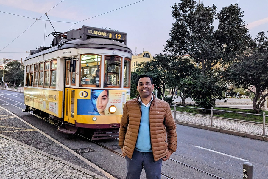 ‘विदेशमा ज्यान गुमाउनेका लागि बाकस नै भूभाग हो, बाकसको बिल्ला नै झण्डा हो’