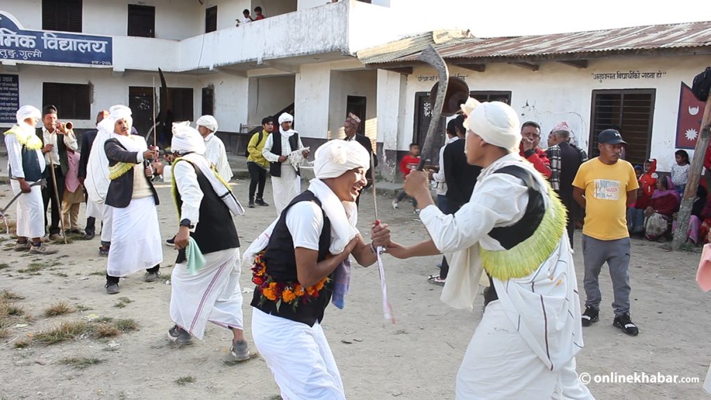 संकटमा सराय नाच 