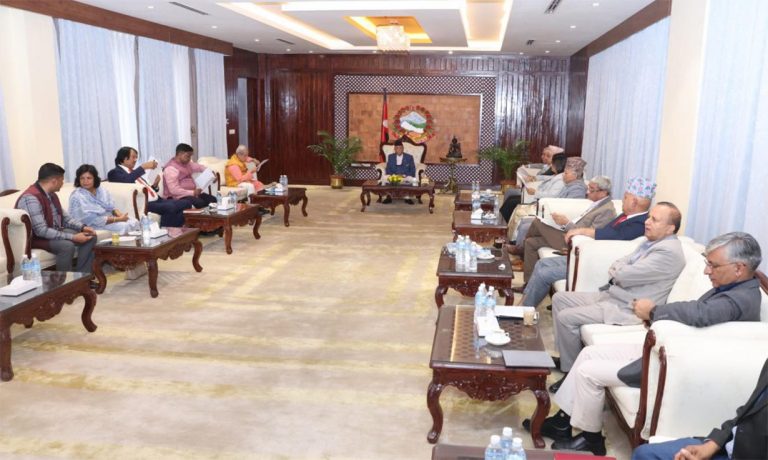 बालुवाटारमा सत्ता साझेदारको बैठक
