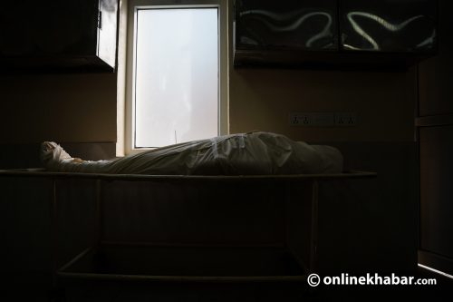 बैतडीमा भिरबाट लडेर निर्वाचन प्रहरीको मृत्यु