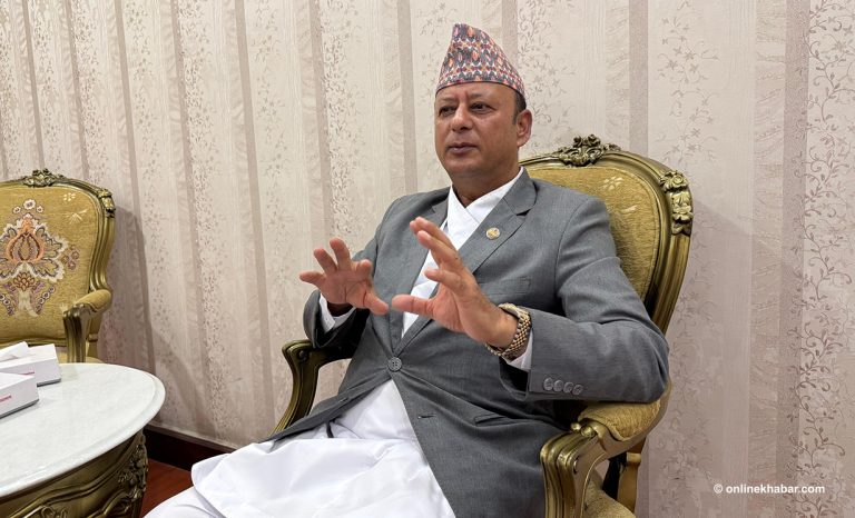 अपार्टमेन्टमा बसिरहेका बेला समातिएका थिए ऊर्जामन्त्री खड्का