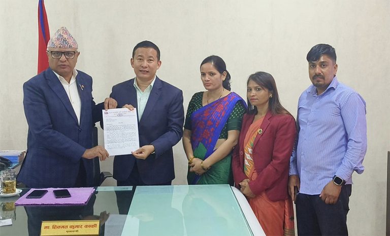कोशीमा राहत र पुनर्निर्माण कोष निर्माण गर्न माओवादीको माग