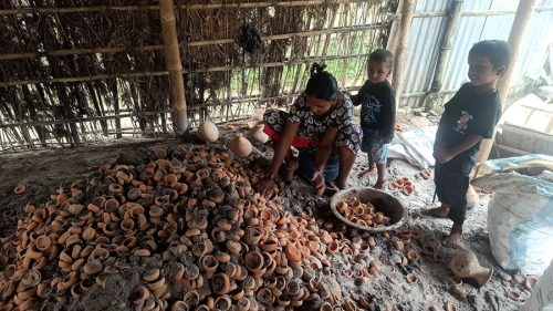 विद्युतीय उपकरणले संकटमा कुमाल समुदायको पुर्ख्यौली पेसा