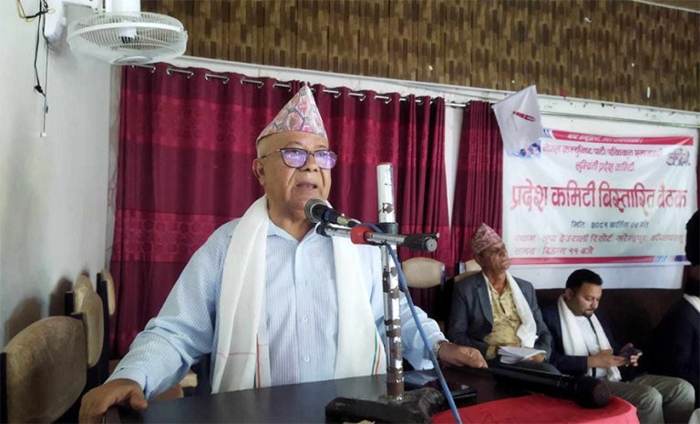 पार्टी फुटको हल्लाबारे माधव नेपाल : कागले कान लग्यो भनेर नदौडिनुस्