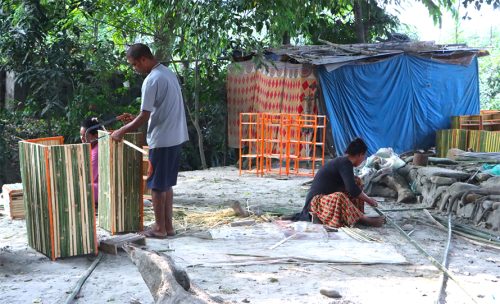 एकै पटक १०० वटा र्‍याकको माग आएपछि सूर्यबहादुरलाई भ्याइनभ्याइ