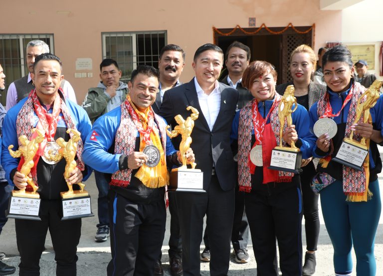 विश्व शारीरिक सुगठनका पदक विजेतालाई बधाई