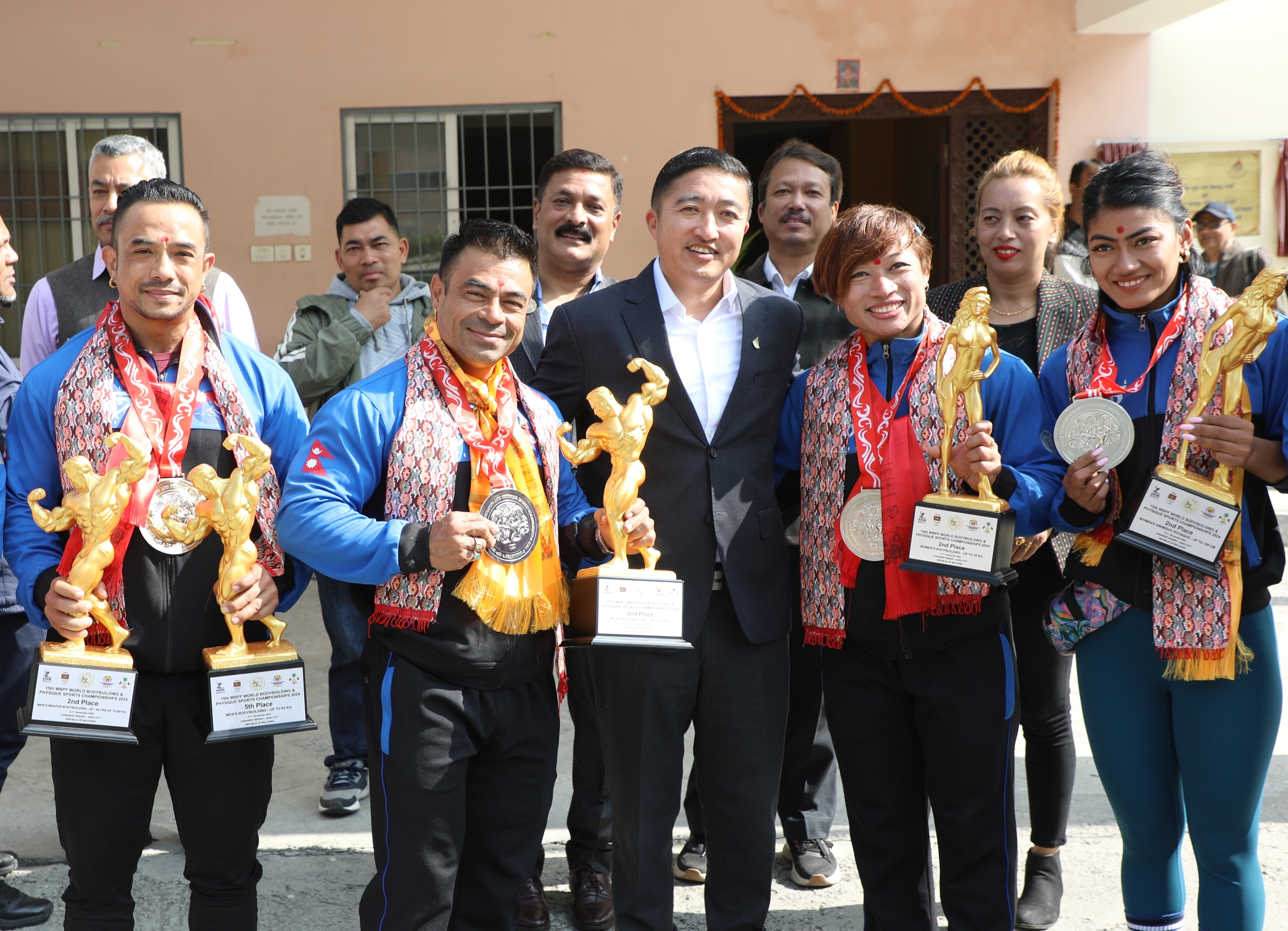 विश्व शारीरिक सुगठनका पदक विजेतालाई बधाई